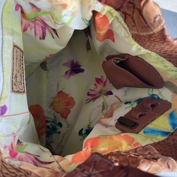 AUTHENTIC CARLOS FALCHI HAND BAG - Picture 6 of 6